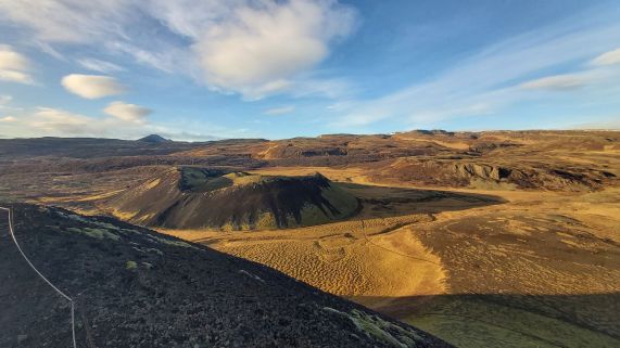 Grabrok volcano
